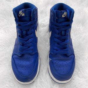 ‘Hyper Royal Blue’ Jordan 1
